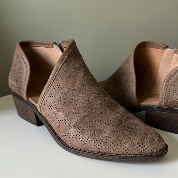 Lucky Brand Felixah Punchhole Leather Side Zip Booties - Picture 1 of 17